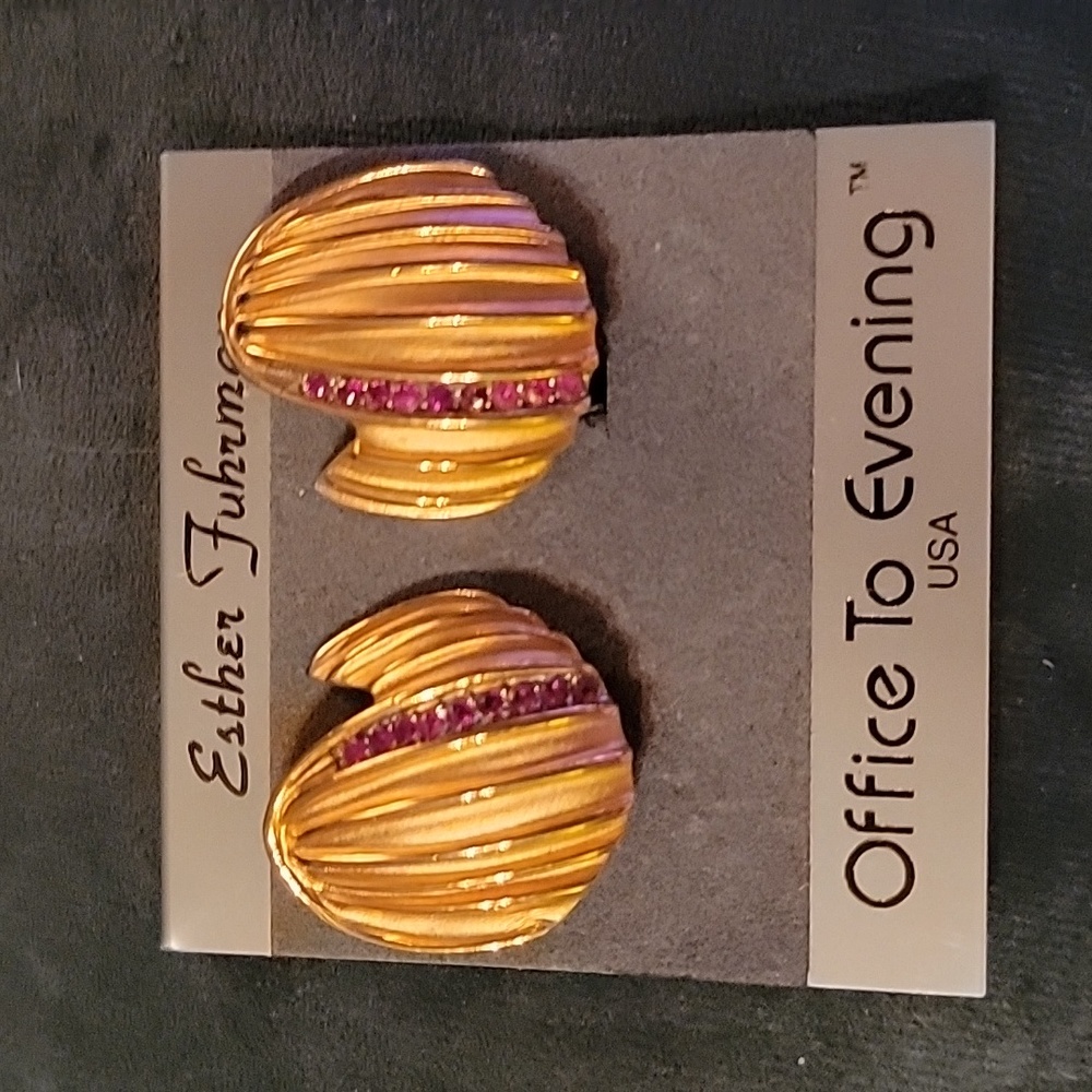 NWT Esther Fuhrman Clip On Fashion Goldtone Earrings with Red Crystals